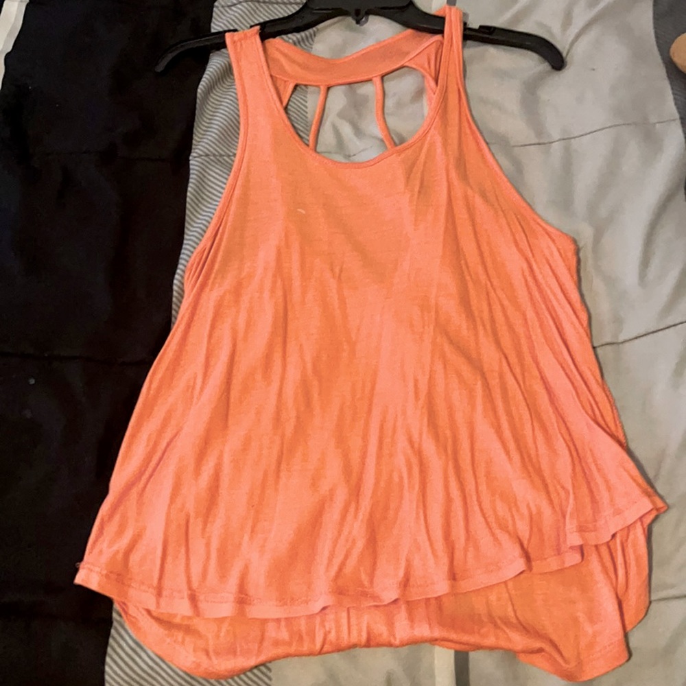 Short sleeve peach colored top size M
